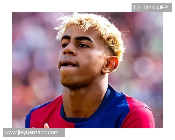 加维领衔新一代足球明星崛起,重塑世界足坛格局与未来发展趋势 加维领衔新一代足球明星崛起,重塑世界足坛格局与未来发展趋势