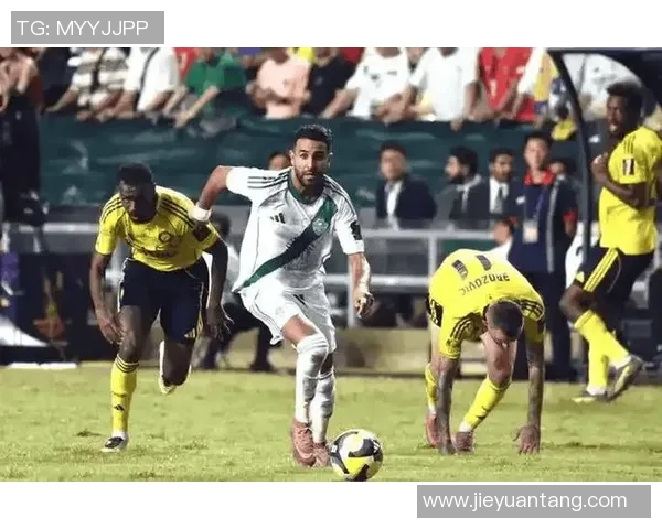 沙尔克与柏林迪纳摩激战在即球迷期待精彩对决与历史交锋 沙尔克与柏林迪纳摩激战在即球迷期待精彩对决与历史交锋