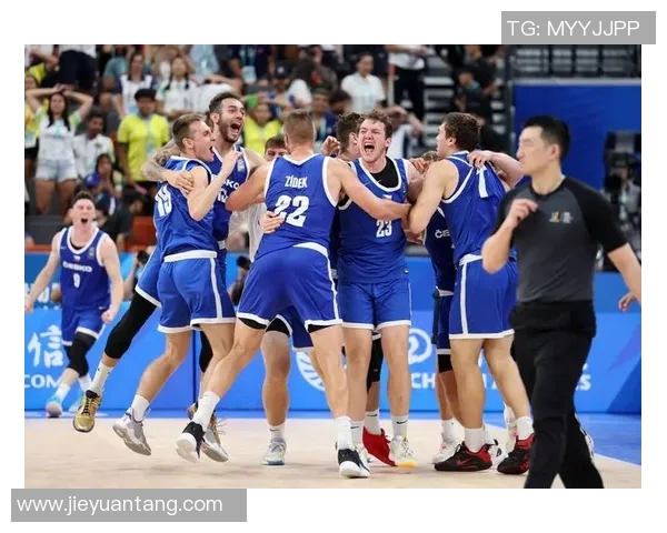 男篮罗马尼亚对决捷克精彩赛事回顾与分析 男篮罗马尼亚对决捷克精彩赛事回顾与分析