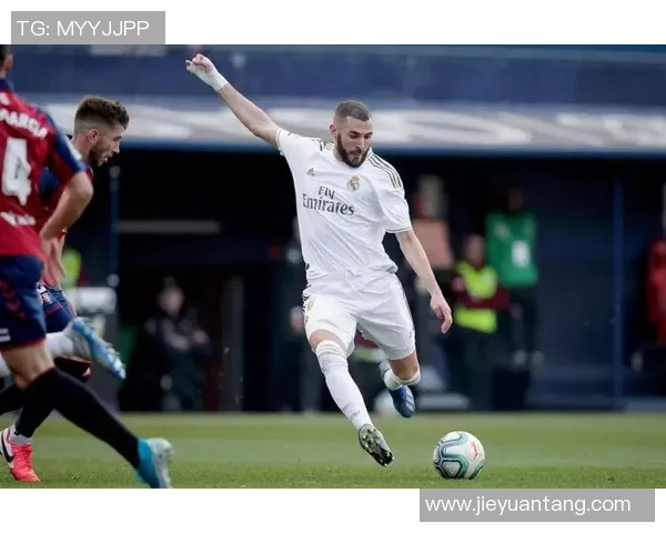 皇马绝杀拜仁晋级本泽马加时赛精彩进球锁定胜局 皇马绝杀拜仁晋级本泽马加时赛精彩进球锁定胜局