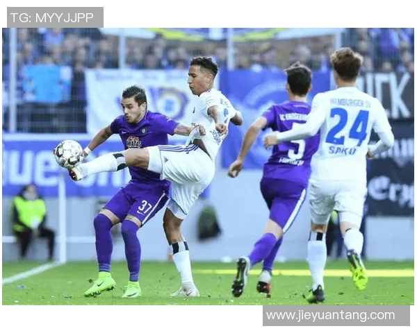 莱比锡红牛与利物浦比赛前瞻及比分预测分析