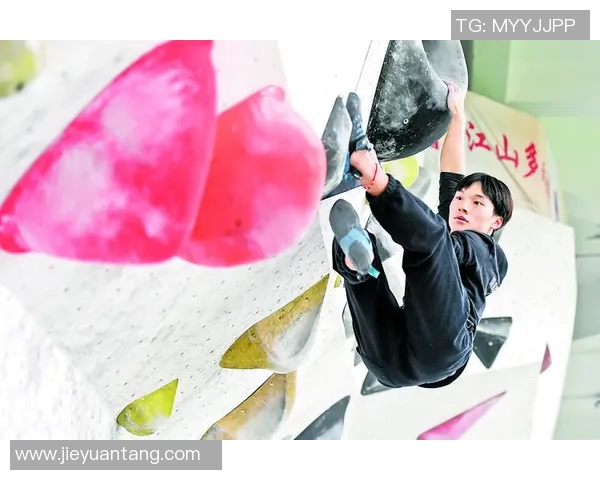 重庆攀岩队的战术分析与阵地战打法深度解读 重庆攀岩队的战术分析与阵地战打法深度解读