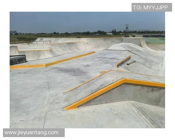 重庆滑板队的拼搏之路极限运动联赛背后的故事与挑战