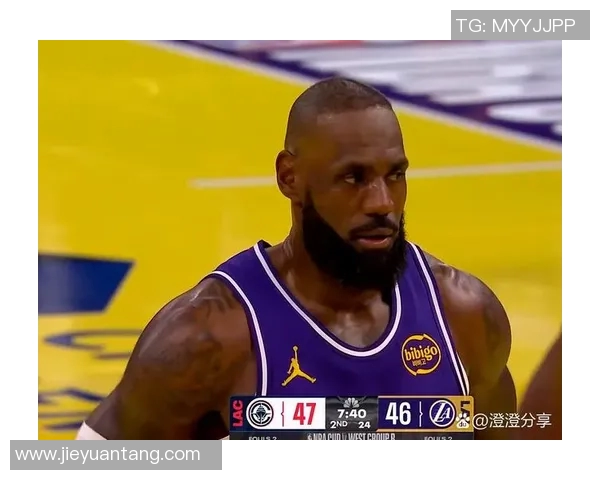 2003年火箭队与湖人队季后赛对决回顾及精彩瞬间分析