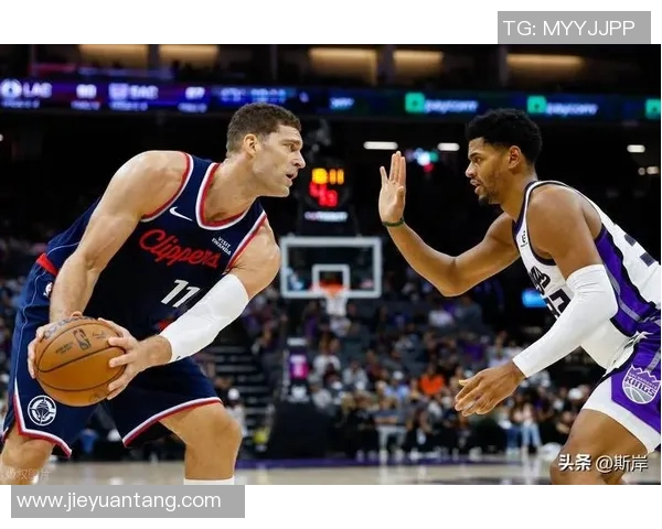 2016年NBA季后赛快船与勇士的激烈对决回顾与精彩瞬间分析 2016年NBA季后赛快船与勇士的激烈对决回顾与精彩瞬间分析