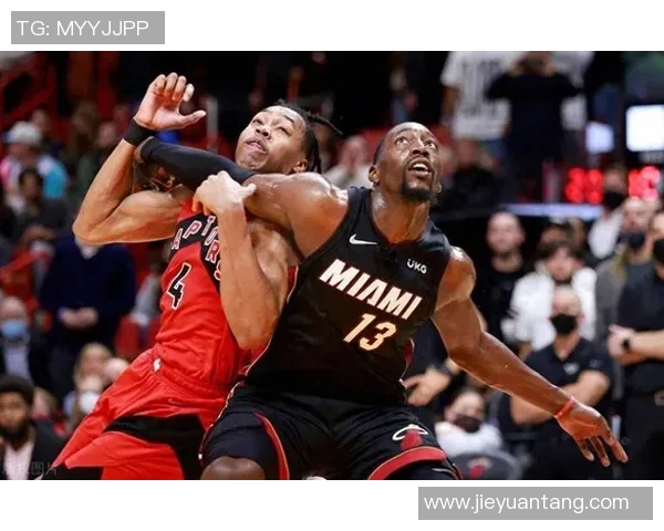 2018年热火与火箭精彩对决全场录像回顾与分析