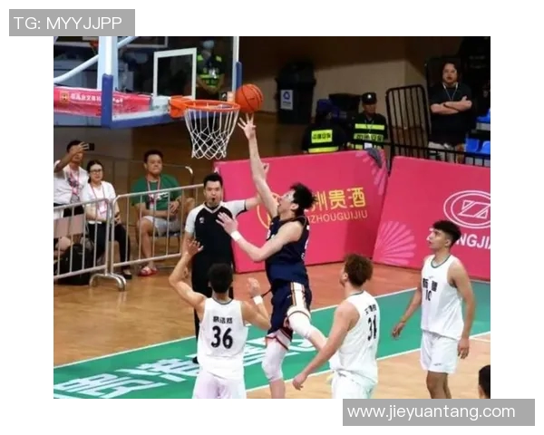 CBA激战辽宁对决山西球迷热情高涨期待精彩赛事 CBA激战辽宁对决山西球迷热情高涨期待精彩赛事