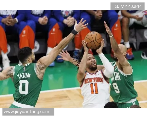 公牛与凯尔特人激战正酣新浪直播带你领略精彩瞬间