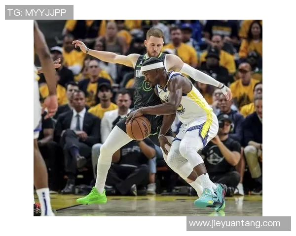 勇士与马刺2016至2017赛季对决回顾及精彩瞬间分析